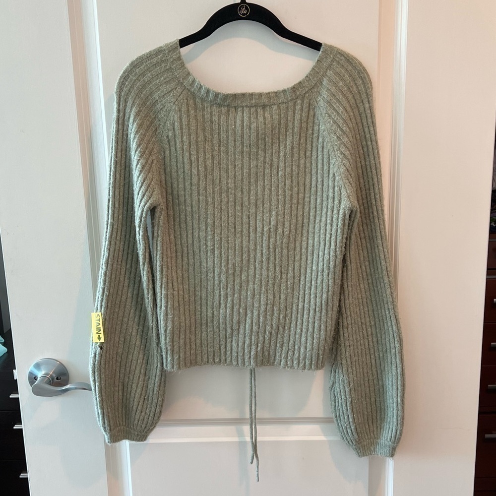 BB DAKOTA BY STEVE MADDEN Make It Short Sweater Size M - Picture 9 of 16
